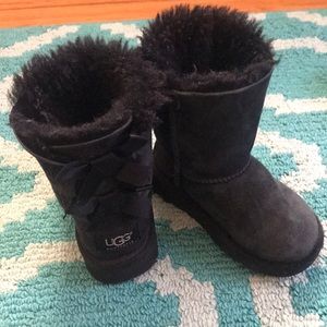 Black Bailey Bow Uggs